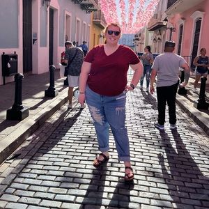 Meet your Posher, Becca